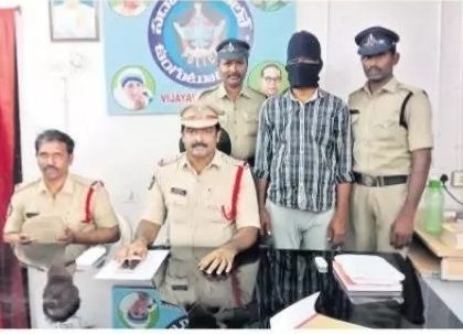 వీడిన హత్య కేసు మిస్టరీ