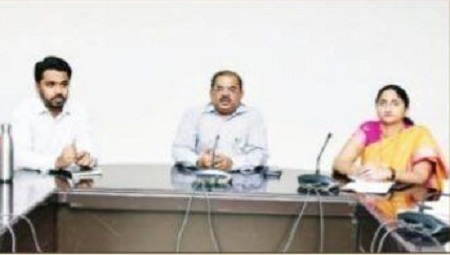 సహకరించకపోతే హౌస్ అరెస్ట్