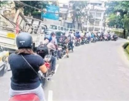 ట్రాఫిక్ నిభందనలు పాటించండి