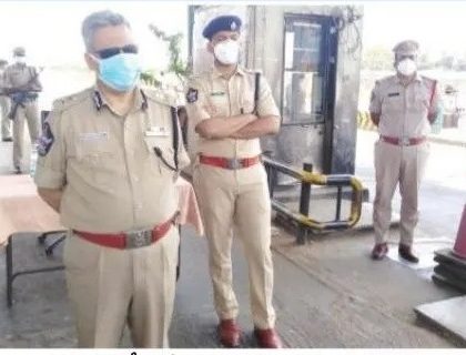 సీపీ ఆకస్మిక తనిఖీ