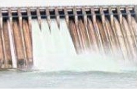 స్థిరంగా కృష్ణమ్మ.. నిలకడగా గోదావరి