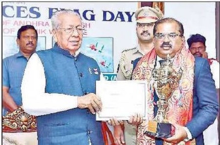 పతాక నిధి సేకరణలో జిల్లాకు రెండో స్థానం