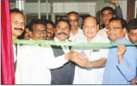 విద్యార్థులను ప్రయోజకులుగా మార్చేది కళలే