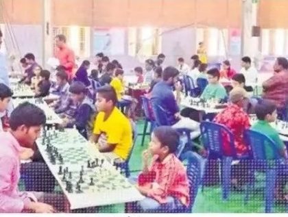 విద్యతోపాటు క్రీడలకు ప్రాధాన్యమివ్వాలి