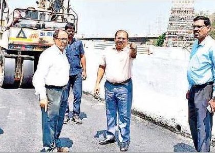 నెలాఖరుకు కనకదుర్గ పైవంతెన పనులు పూర్తి చేయండి
