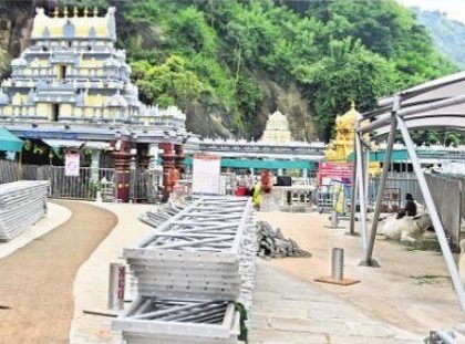 దేవి నవరాత్రులకు ఏర్పాట్లు