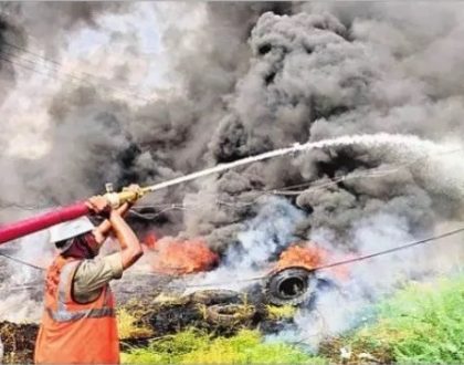 పాత టైర్ల గోడౌన్ లో అగ్ని ప్రమాదo