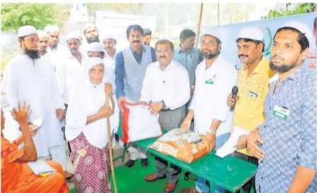 రంజాన్ లో దానధర్మాలు చేయాలి