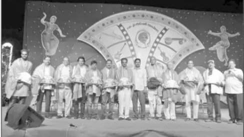 కళారంగాల ప్రముఖులకు సత్కారాలు