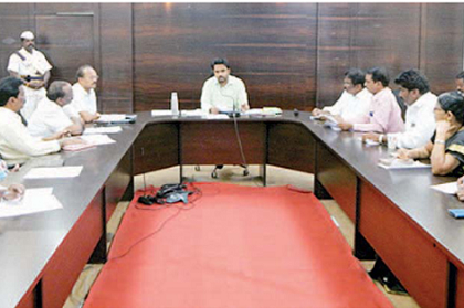 ఎన్నికలు సజావుగా జరిగేలా సహకరించండి