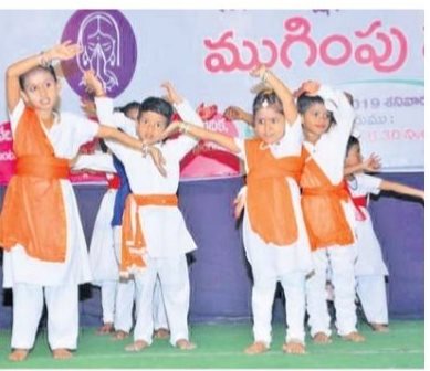 సృజన, సాధనతోనే కళాకారులవుతారు