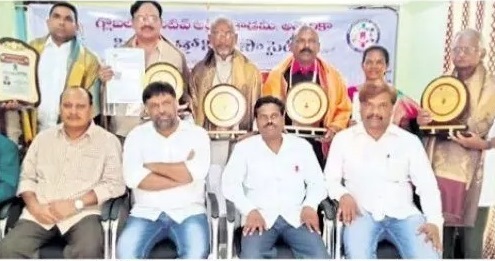 సంగీతానికి సాధనే ముఖ్యం