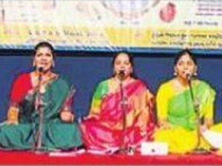 వైభవంగా సంగీతోత్సవం