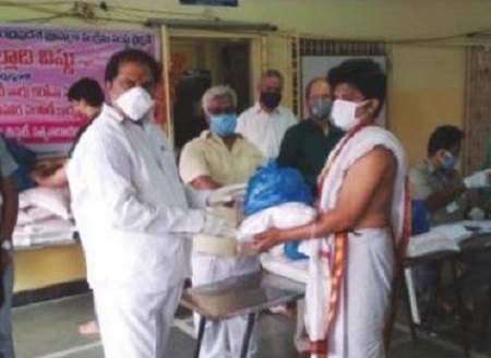దాతల సాయం అభినందనీయం