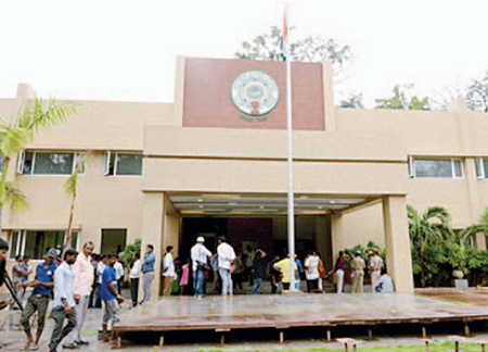 ముస్తాబవుతున్న రాజ్ భవన్