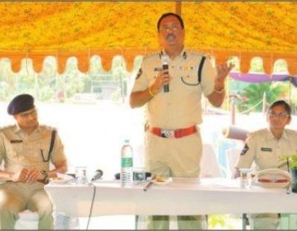 వృత్తి నైపుణ్యాలను మెరుగుపర్చుకోండి