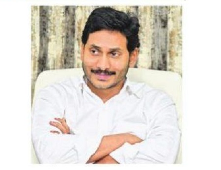 కాంట్రాక్టు ఉద్యోగులకు సకాలంలో జీతాలు