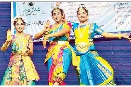 కథా పరిమళాలు... నాట్యవిన్యాసాలు