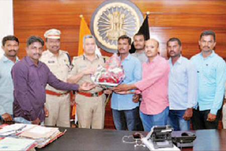 కానిస్టేబుల్ గా హోంగార్ద్స్ ల  ఎంపిక