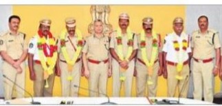 పోలీసు సిబ్బందికి ఆత్మీయ వీడ్కోలు