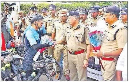 జల సంరక్షణపై ప్రపంచ యాత్ర అభినందనీయం