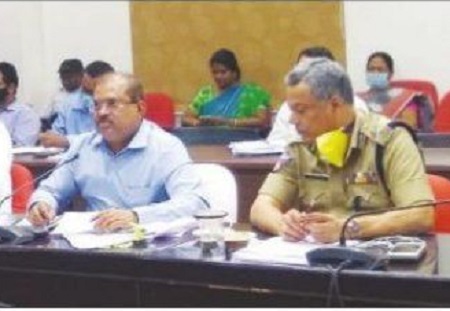 కంటైన్మెంట్ జోన్లలో రాపిడ్ టెస్టులు