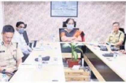 లాక్ డౌన్ నిబంధనలు పటిష్టంగా అమలు చేయాలి