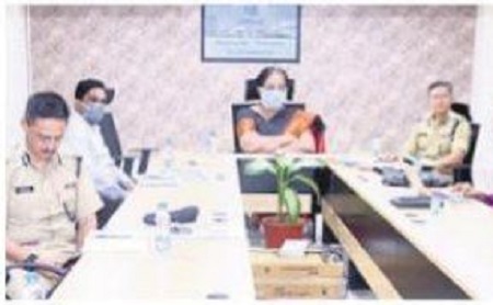 లాక్ డౌన్ నిబంధనలు పటిష్టంగా అమలు చేయాలి