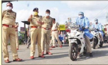 రెడ్ జోన్లలో ప్రత్యేక వాహనాలతో గస్తీ