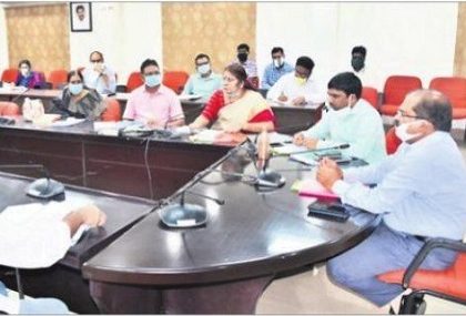 పది పరీక్షల నిర్వహణకు ఏర్పాట్లు పూర్తి