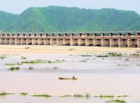 కృష్ణమ్మ పరుగులు