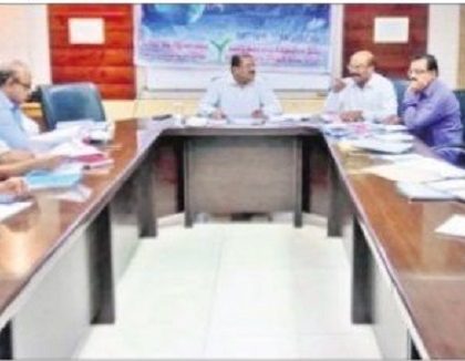 భూగర్భ జలాలు పెంచేందుకు కృషి చేయాలి