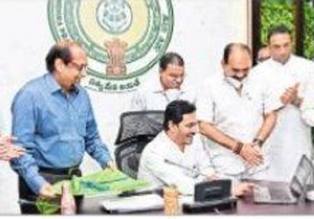 పర్యావరణ అనుకూల విధానాలతో ముందడుగు