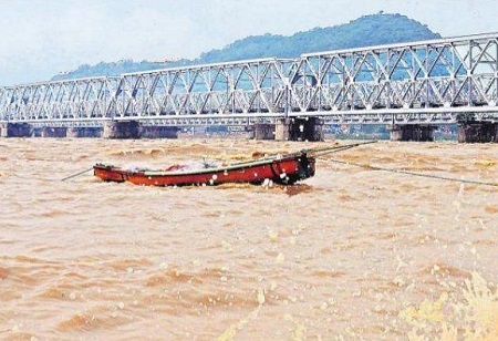 మహోగ్ర కృష్ణమ్మ