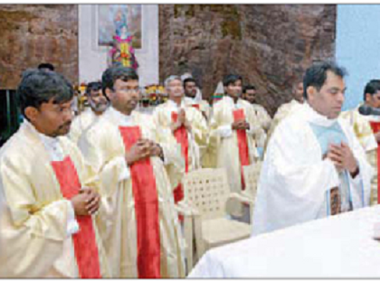 మతాలు వేరైనా మానవులంతా ఒక్కటే