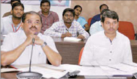 సమర్థవంతంగా గ్రామ సచివాలయాలు