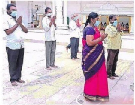 ఆథ్యాత్మిక సందడి