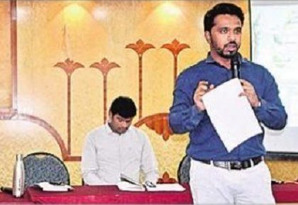 సంక్షేమ పథకాలపై సందేహాలు నివృత్తి చేయండి