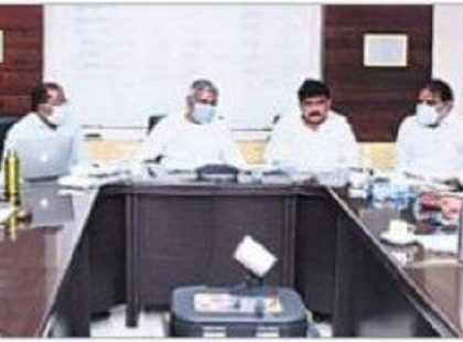 వరద నష్టంపై నివేదికలు పంపండి