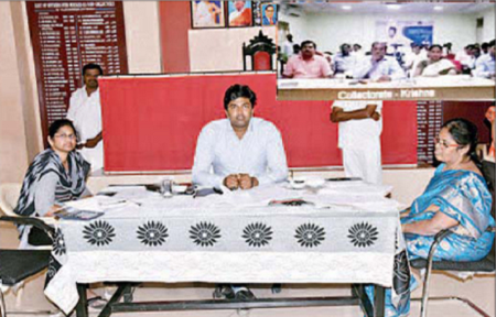 ఉగాది నాటికి ఇళ్ల పట్టాలు సిద్ధం