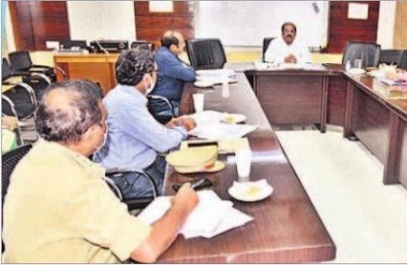 జిల్లాలో 16 లక్షల మొక్కలు నాటడమే లక్ష్యం
