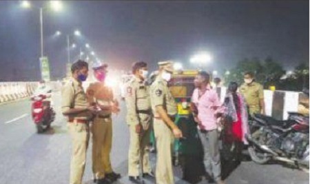 వాహనదారులకు కౌన్సెలింగ్