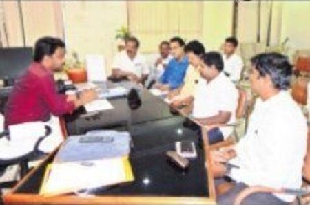 ఆన్ లైన్ లోనే సమస్యల పరిష్కారానికి చర్యలు