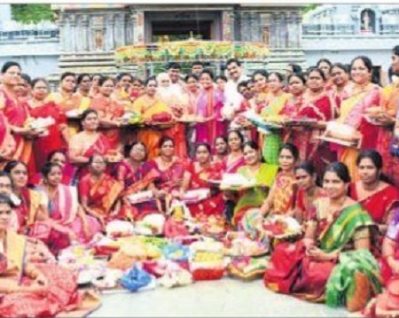 కొనసాగుతున్న ఆషాఢ మాసోత్సవాలు