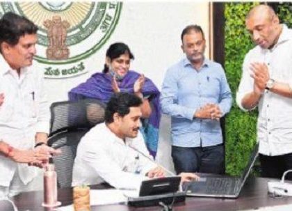 హస్తకళల కళాకారులకూ ఏటా రూ.10 వేలు