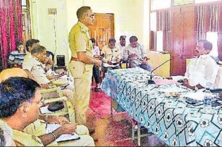 అంచెలంచెలుగా మద్య నిషేధం