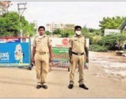 ఉయ్యూరు లాక్ డౌన్ !