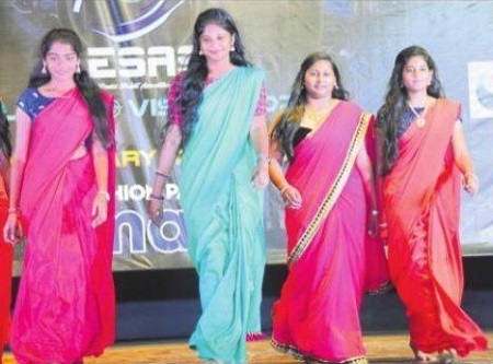 కష్టపడితేనే లక్ష్యానికి చేరువయ్యేది