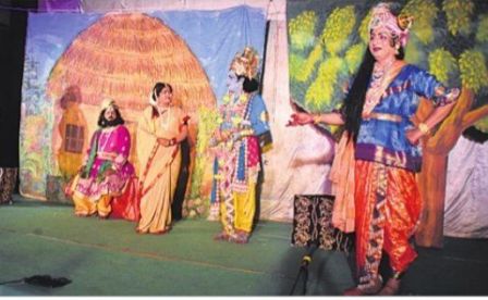 నాటకం తెలుగువారి గుండె చప్పుడు