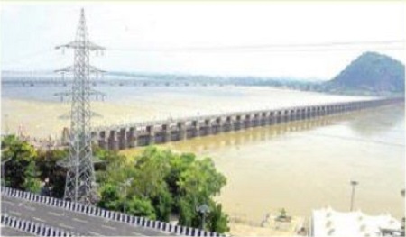 సముద్రంలోకి 1005 టీఎంసీలు